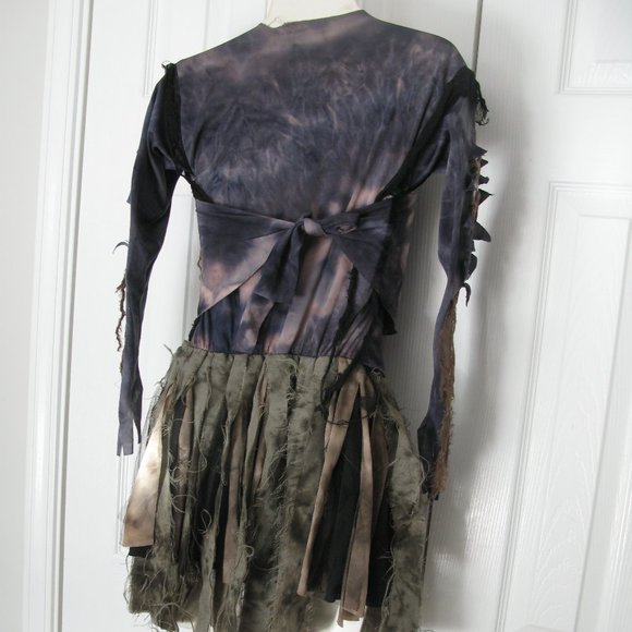 SPOOKY HALLOWEEN ZOMBIE COSTUME - Picture 5 of 16